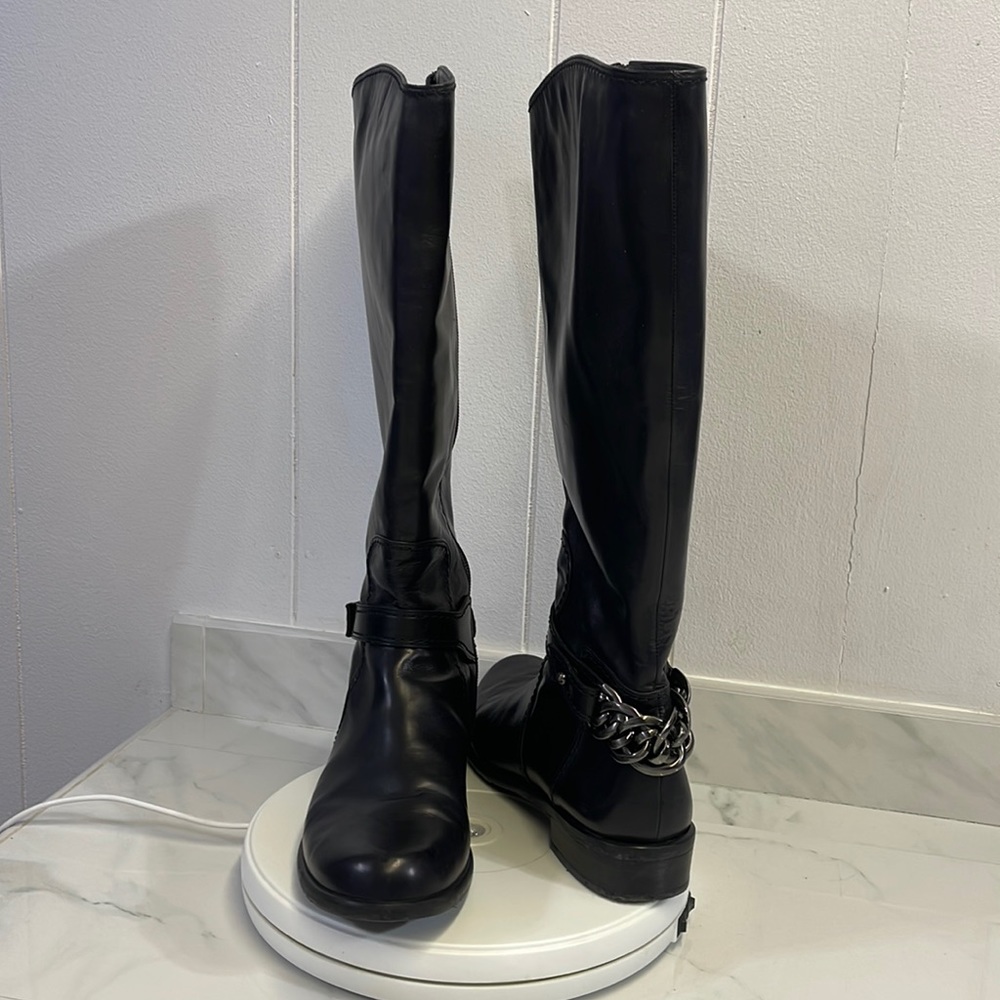 Pre-loved Size 9 Stuart Weitzman Riding Boots